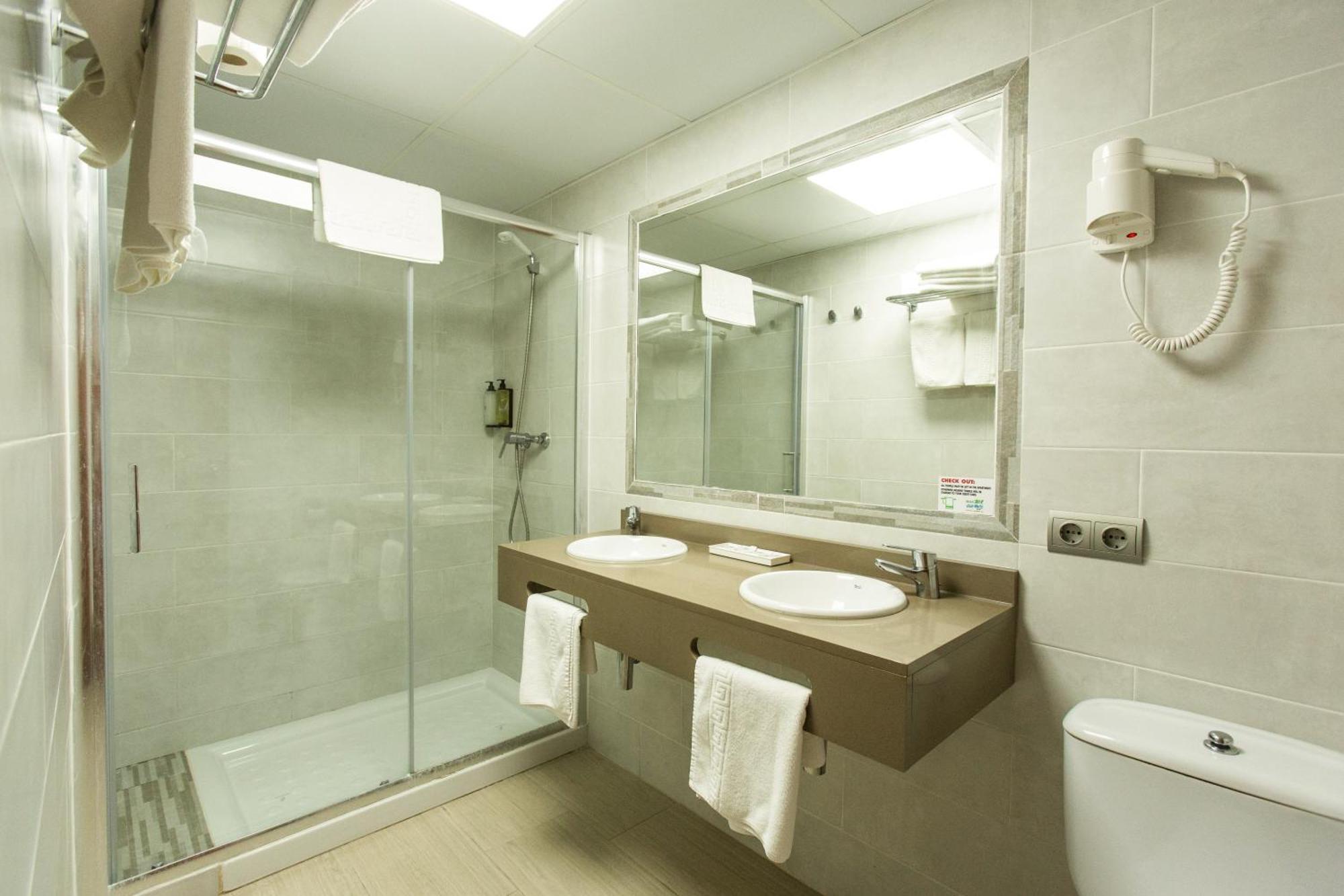 Apartamentos Jet - Adults Only Playa d'en Bossa Esterno foto