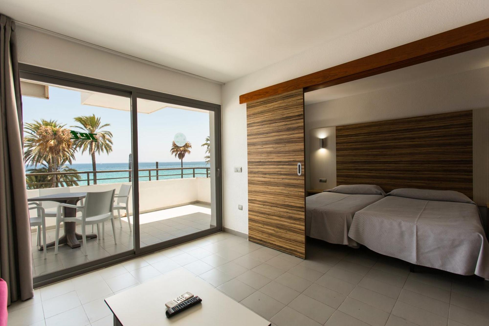 Apartamentos Jet - Adults Only Playa d'en Bossa Esterno foto