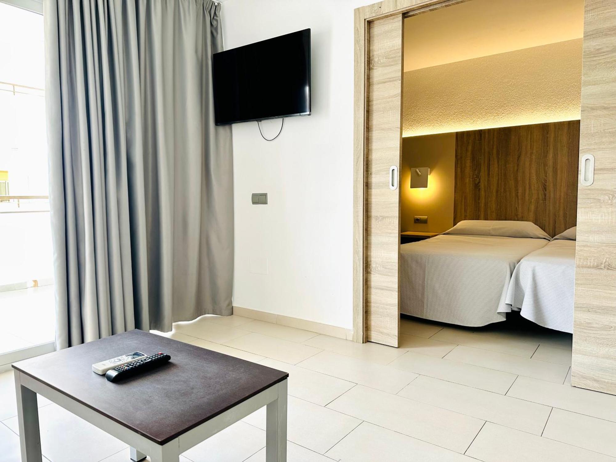 Apartamentos Jet - Adults Only Playa d'en Bossa Esterno foto