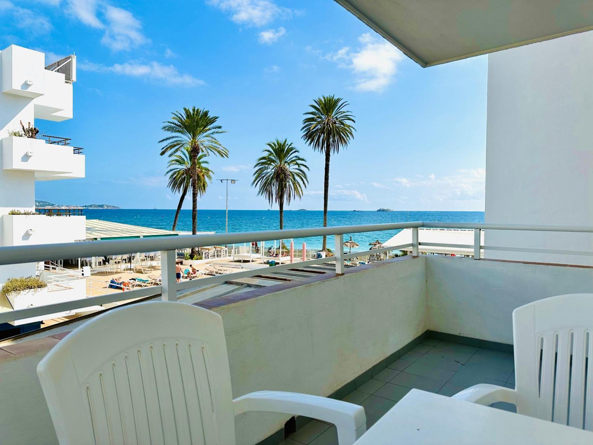 Apartamentos Jet - Adults Only Playa d'en Bossa Esterno foto