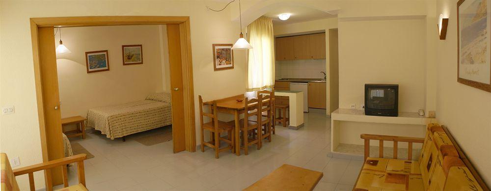Apartamentos Jet - Adults Only Playa d'en Bossa Esterno foto