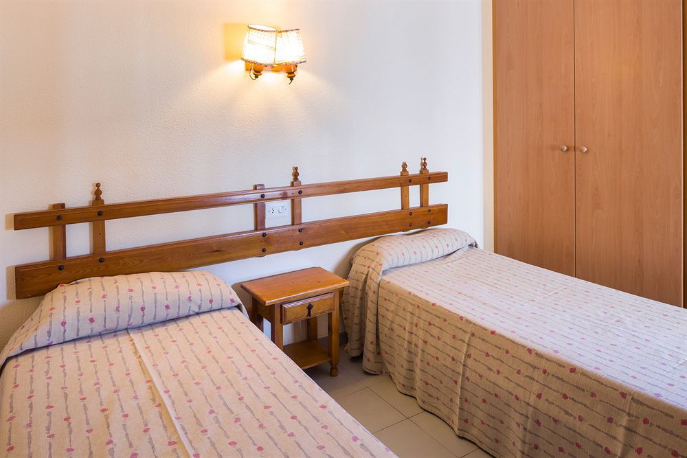 Apartamentos Jet - Adults Only Playa d'en Bossa Esterno foto